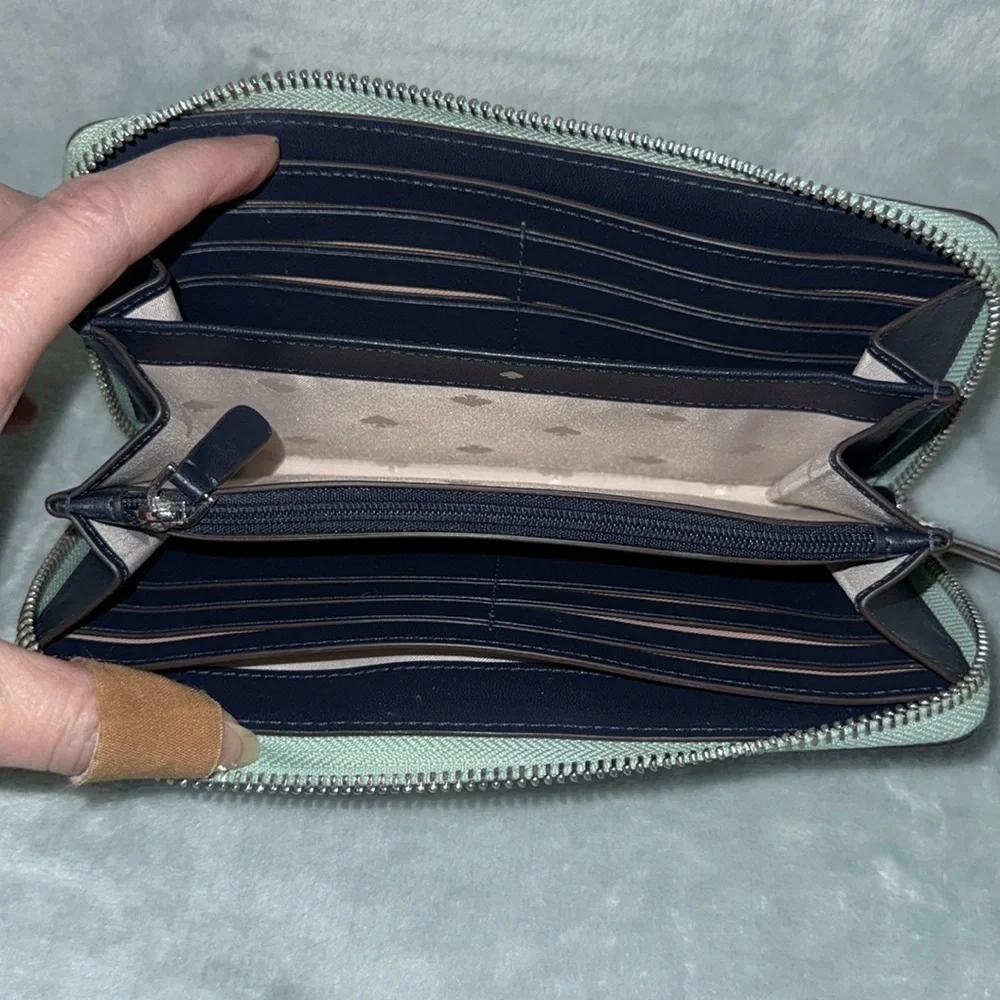 kate spade Green and White Women's Wallet - Picture 6 of 17